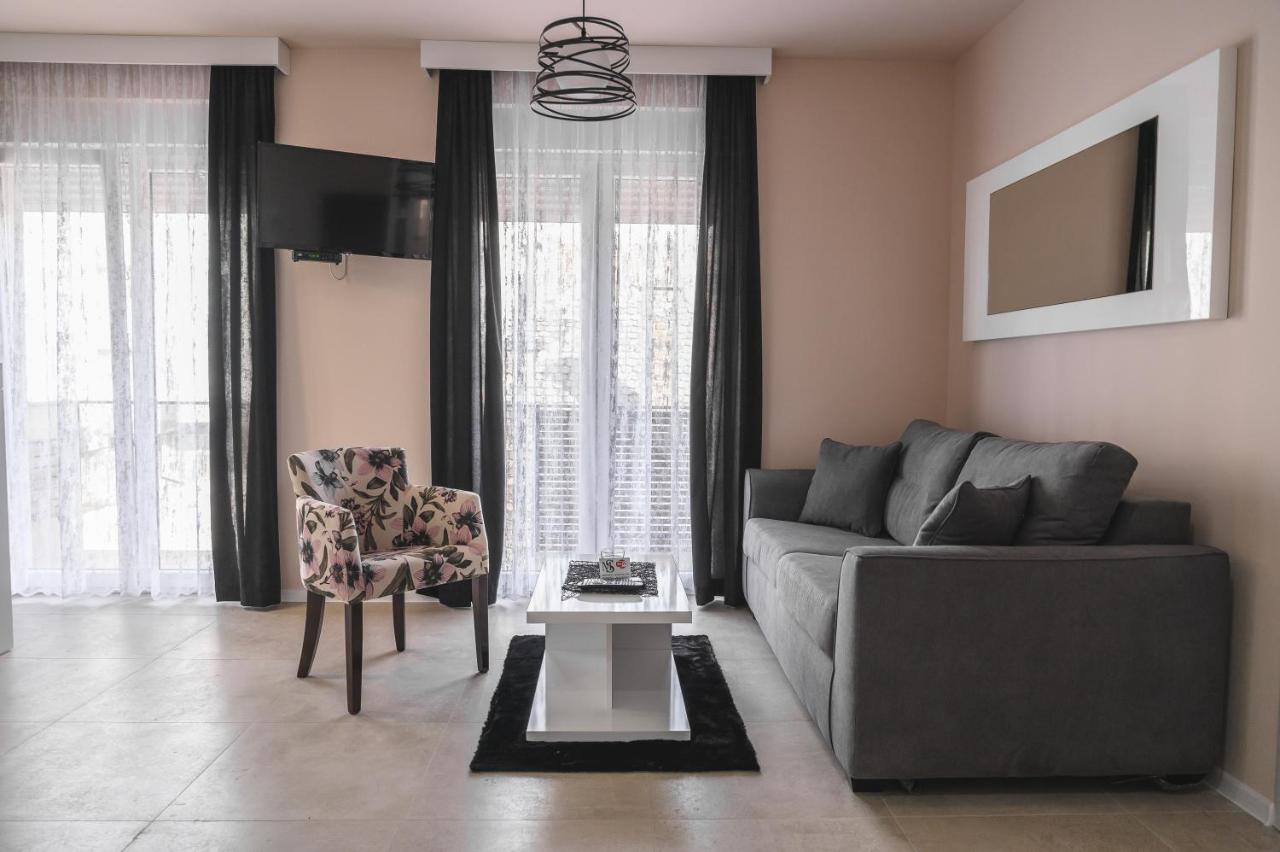 Apartmani Mis Šabac Zewnętrze zdjęcie