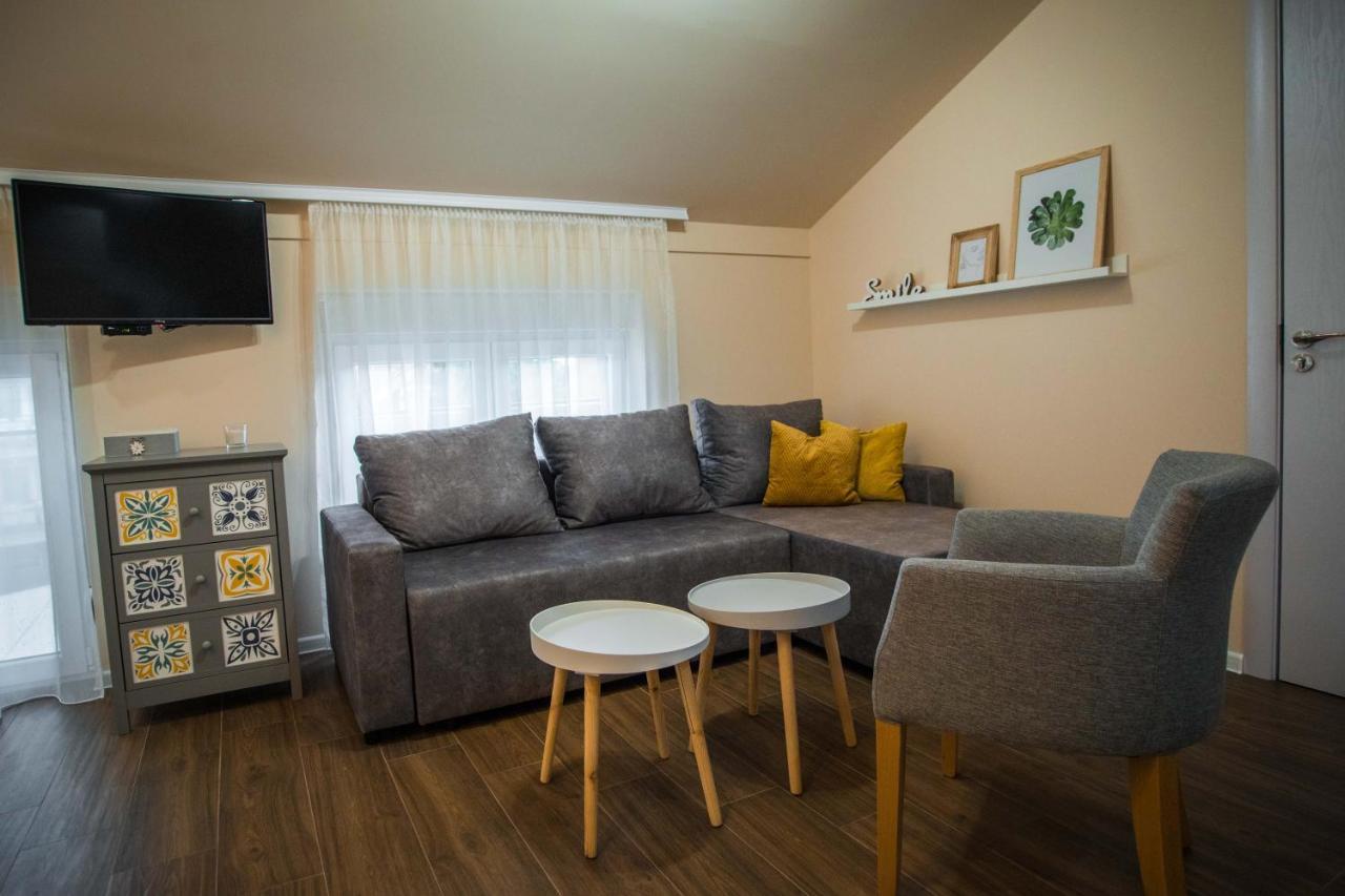Apartmani Mis Šabac Zewnętrze zdjęcie