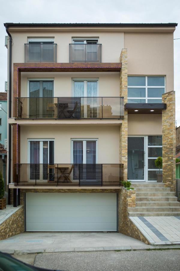 Apartmani Mis Šabac Zewnętrze zdjęcie